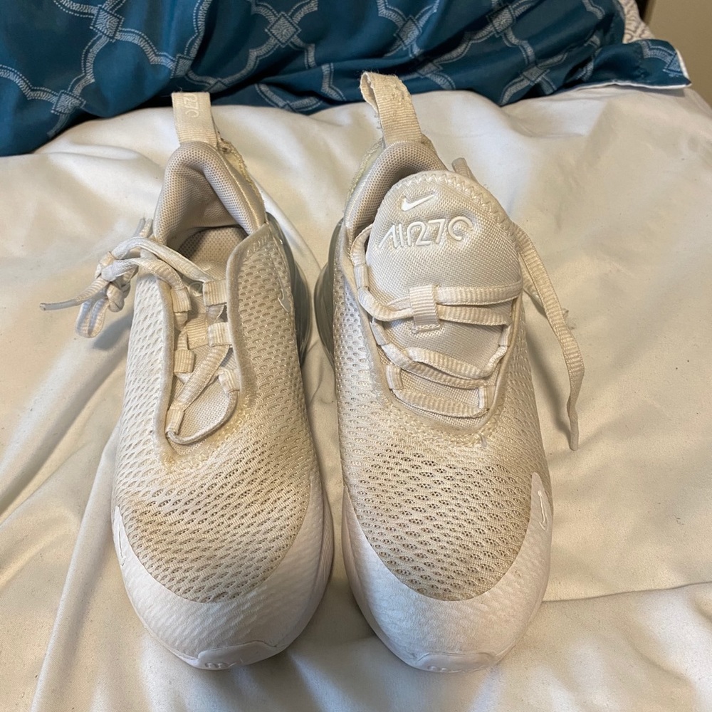 White Nike AirMax size 12c